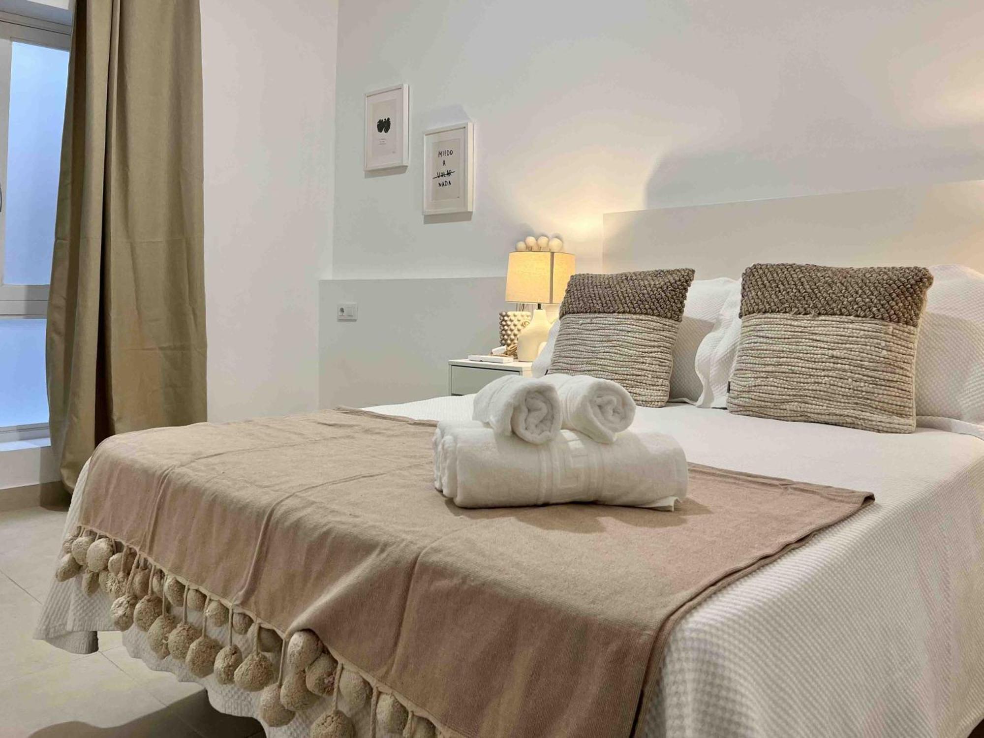 Apartamentos La Tahona Cádiz Exterior foto